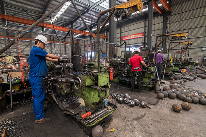 万源网架配件车间